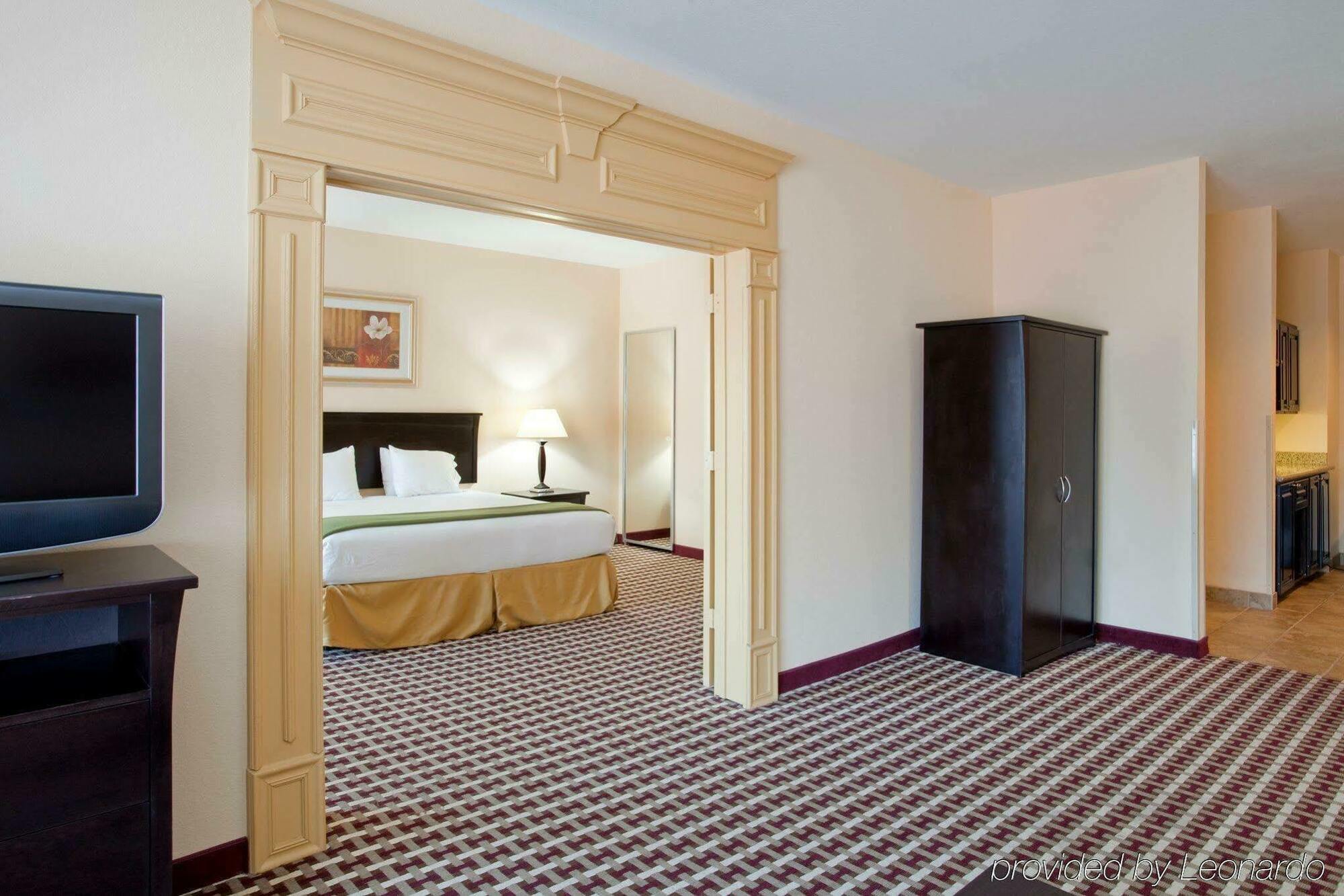 Holiday Inn Express & Suites Laurel By Ihg Værelse billede